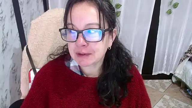 Snapshot of Sonialorens_ chatting on March 18, 2025, 12:58 pm Sonialorens  online show from March 18, 2025, 12:58 pm