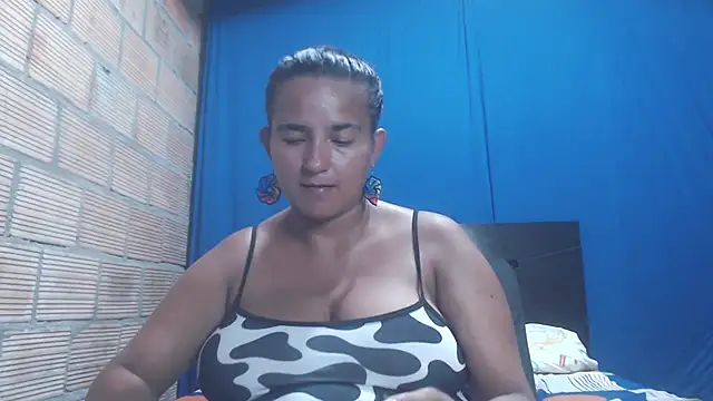 Snapshot of isabella_dirty69 chatting on February 20, 2025, 7:23 am isabella dirty69 online show from February 20, 2025, 7:23 am