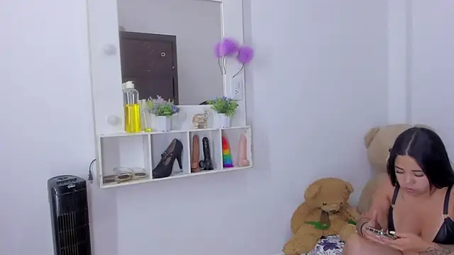 Emma lean online show from October 9, 2025, 11:30 am