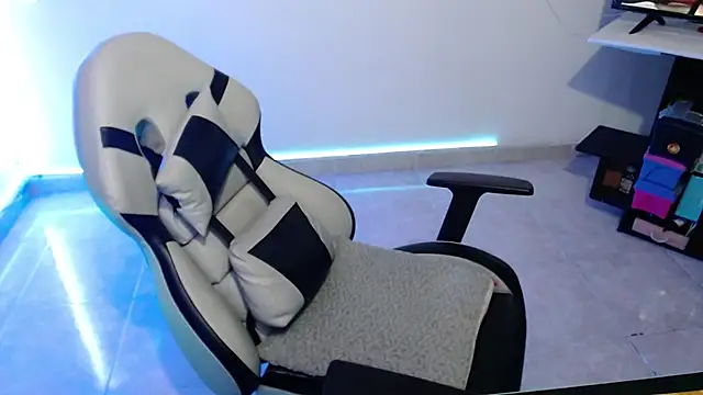 sebastian horny online show from September 10, 2025, 10:48 am