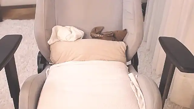 ms Hot milf online show from October 21, 2025, 4:24 am