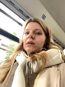 MaryHiggins online show from September 26, 2025, 9:13 am