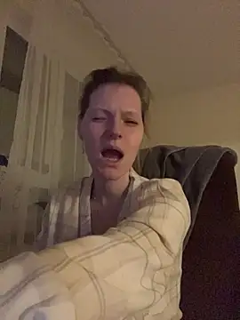 MaryHiggins online show from April 1, 2026, 7:55 pm