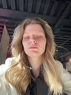 MaryHiggins online show from April 10, 2026, 11:26 am