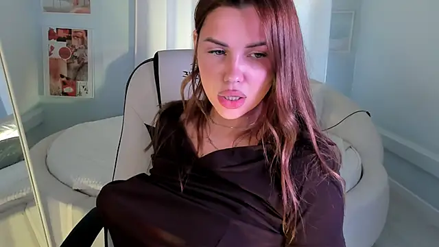Roxana Wet  online show from June 5, 2026, 1:28 pm