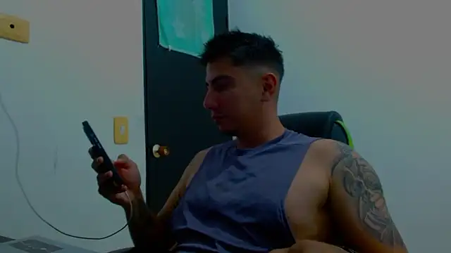 Snapshot of jimmy_scoot chatting on April 5, 2026, 5:32 pm jimmy scoot online show from April 5, 2026, 5:32 pm