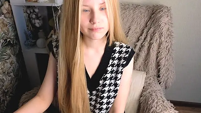 Snapshot of sarakaell chatting on August 6, 2026, 2:46 am sarakaell online show from August 6, 2026, 2:46 am