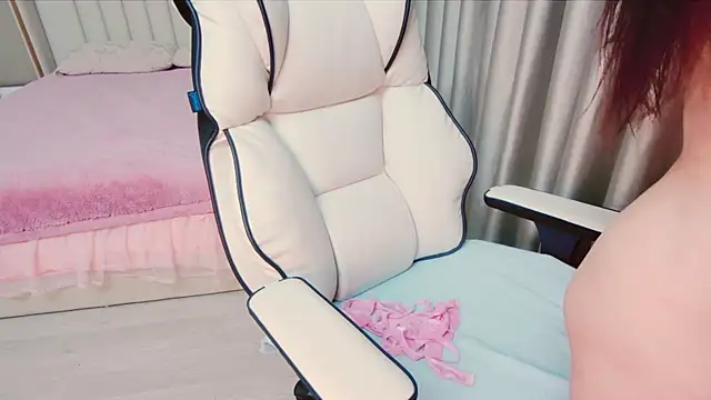 Snapshot of Girl__Funny chatting on December 26, 2024, 5:08 pm Girl Funny online show from December 26, 2024, 5:08 pm