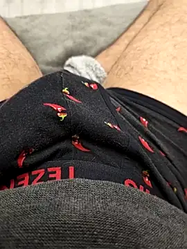 Snapshot of QuietBoy chatting on March 11, 2026, 3:29 pm QuietBoy online show from March 11, 2026, 3:29 pm