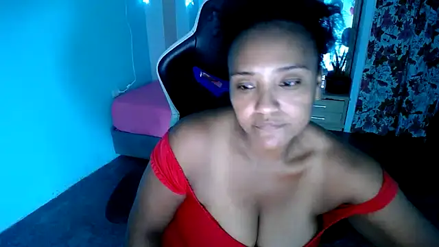 Snapshot of marysol83 chatting on September 26, 2025, 2:04 am marysol83 online show from September 26, 2025, 2:04 am