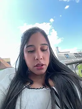 WHAAATTTTTTTTTT online show from July 23, 2026, 1:53 pm