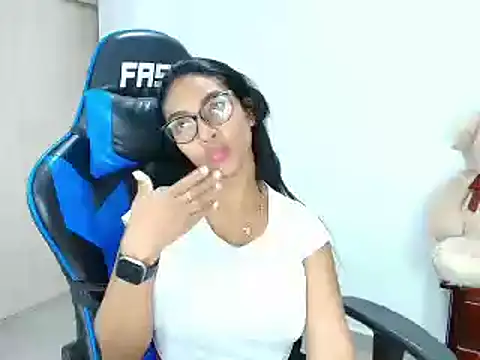 sophiax-x online show from March 20, 2025, 12:30 am