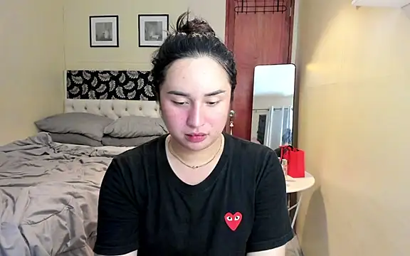 Sexysafarahh online show from May 13, 2026, 12:46 pm
