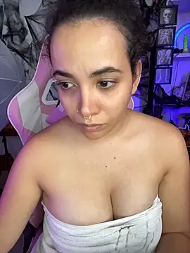 Emma Wish online show from October 21, 2025, 4:19 pm