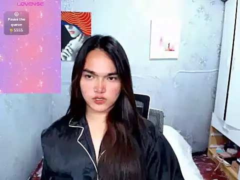 MoaningKylie online show from October 7, 2025, 2:53 am