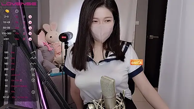 tw lala online show from January 3, 2025, 7:18 pm