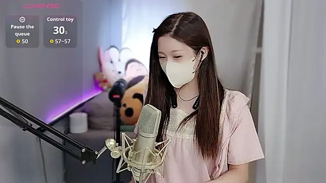 tw lala online show from October 14, 2025, 4:19 pm