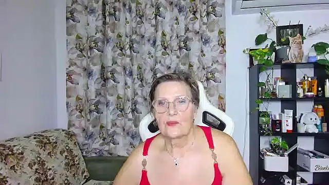 Selenna57 online show from January 3, 2025, 6:46 pm