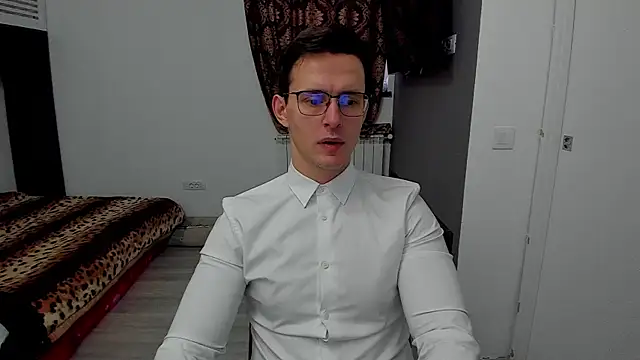 sexxymuscles4u online show from January 29, 2025, 6:22 am