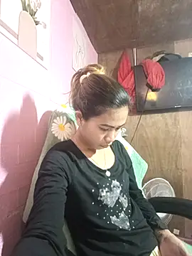 Cutie body11 online show from November 12, 2025, 11:25 pm