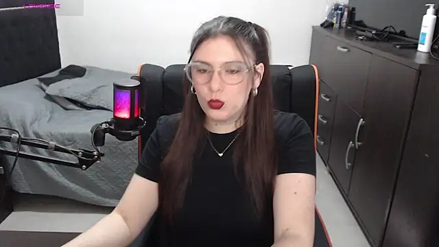 Snapshot of xxbbtaa chatting on May 8, 2026, 8:03 pm xxbbtaa online show from May 8, 2026, 8:03 pm