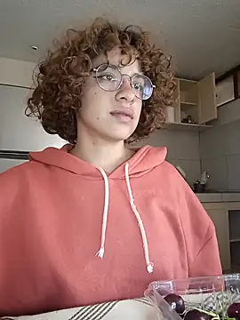 EmmaMelissa0521 online show from December 31, 2024, 7:07 pm