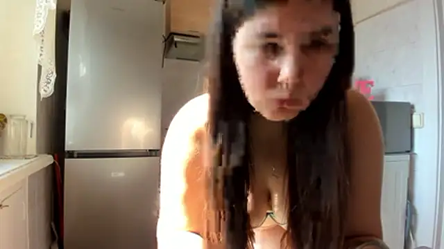 Snapshot of MiaMarrone chatting on March 29, 2026, 10:59 am MiaMarrone online show from March 29, 2026, 10:59 am