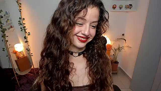 Cassandra Caiin online show from July 7, 2026, 12:02 am