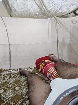 Snapshot of Kubera_The_Maharaj chatting on October 28, 2025, 6:43 pm Kubera The Maharaj online show from October 28, 2025, 6:43 pm