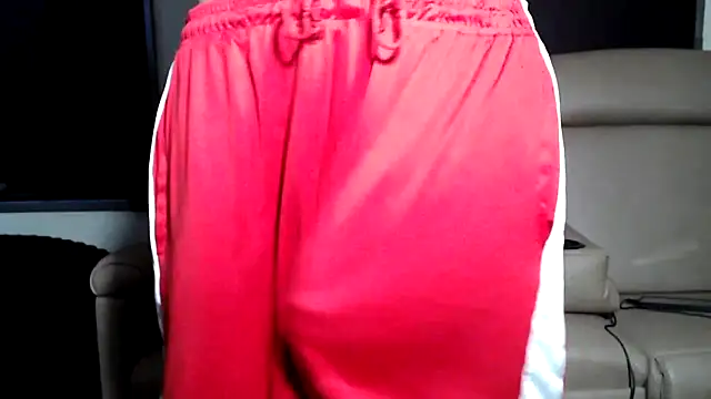 Snapshot of ThickD2C chatting on February 9, 2026, 9:08 pm ThickD2C online show from February 9, 2026, 9:08 pm