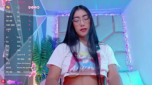 Snapshot of shanon- chatting on February 18, 2026, 7:54 pm shanon- online show from February 18, 2026, 7:54 pm