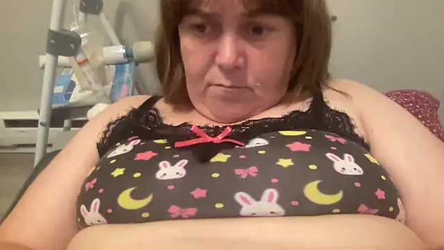 ParisNova online show from October 19, 2025, 8:09 pm