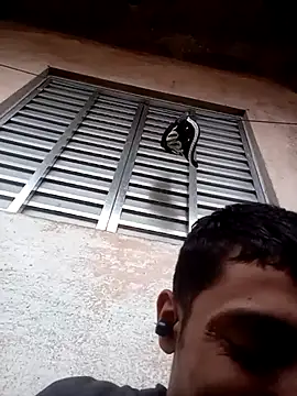 Snapshot of Junior013R chatting on September 14, 2025, 4:17 pm Junior013R online show from September 14, 2025, 4:17 pm