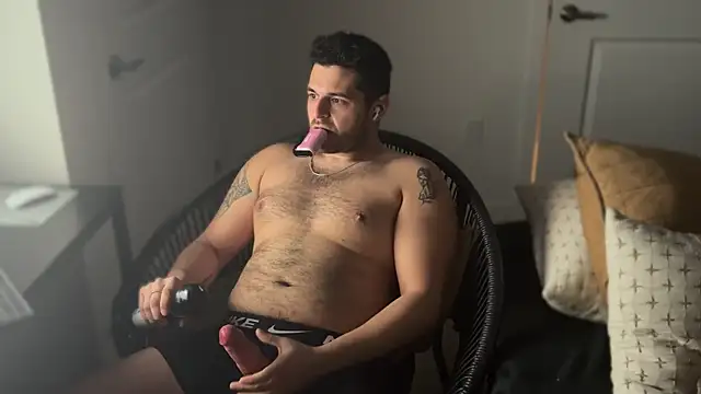 Snapshot of The_SockJock chatting on March 21, 2025, 11:12 am The SockJock online show from March 21, 2025, 11:12 am