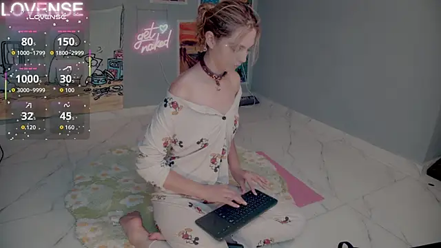 Careful i bite online show from September 10, 2025, 8:25 am