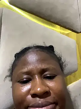 Snapshot of catty3232 chatting on October 18, 2025, 1:19 am catty3232 online show from October 18, 2025, 1:19 am