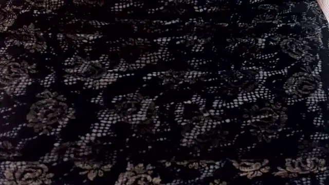 Estefani 32 online show from October 13, 2025, 3:01 pm