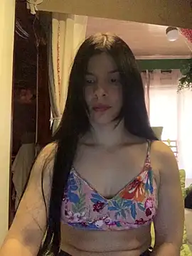 Estefani 32 online show from February 19, 2026, 3:41 pm