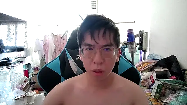 charlie xdd online show from April 26, 2026, 7:50 am