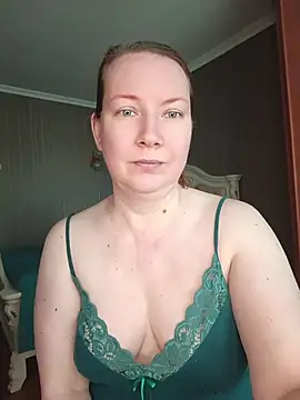 GoddessLara online show from July 10, 2026, 12:04 am
