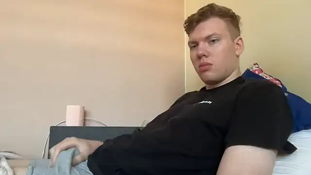 sexybooii6968 online show from September 22, 2025, 8:05 am