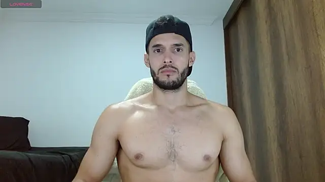 Noah jhonsonn online show from February 25, 2025, 2:33 pm