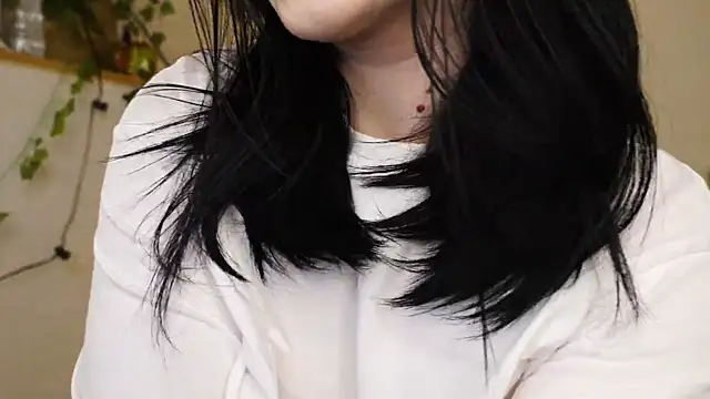 ScarletBlaze online show from March 19, 2025, 12:26 am