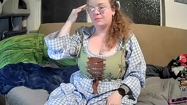 Rosalyn rowdy online show from March 3, 2025, 6:37 am