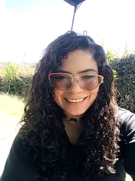 Simone Miller online show from February 1, 2025, 3:18 pm