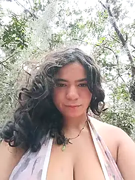 Simone Miller online show from September 30, 2025, 3:50 pm