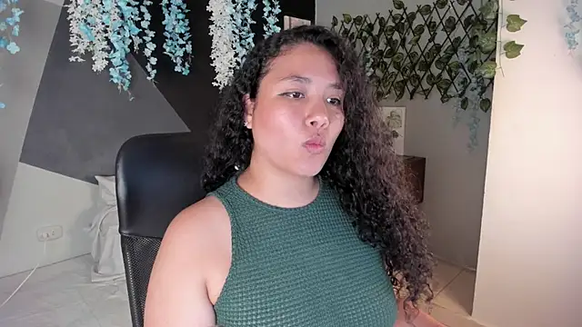 alixon fiore5 online show from April 23, 2026, 6:58 am