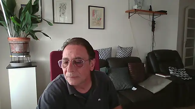 HETEREOMAN online show from October 19, 2025, 4:07 pm