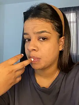 trianawhite online show from January 21, 2025, 2:37 pm