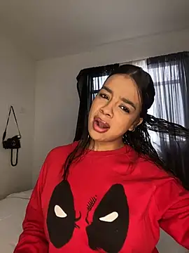 trianawhite online show from October 14, 2025, 2:40 pm